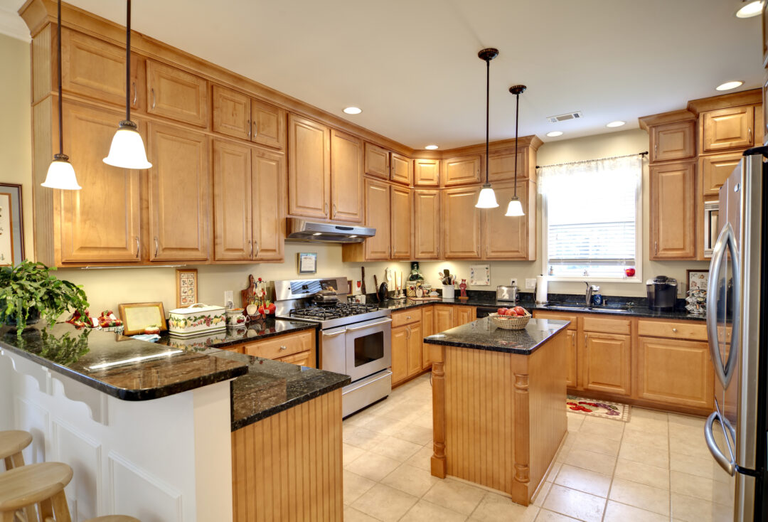 decide what type of lighting and electrical outlets are suitable when renovating a kitchen